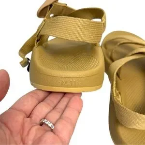 Chaco | Shoes | Chaco Mens Banded Zcloud Monochrome Curry 